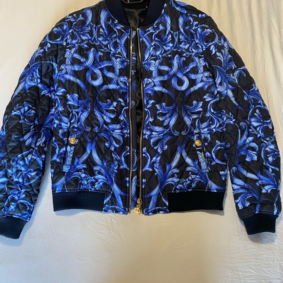 Versace Jacket purchased on Rode Drv - Picture 8 of 12